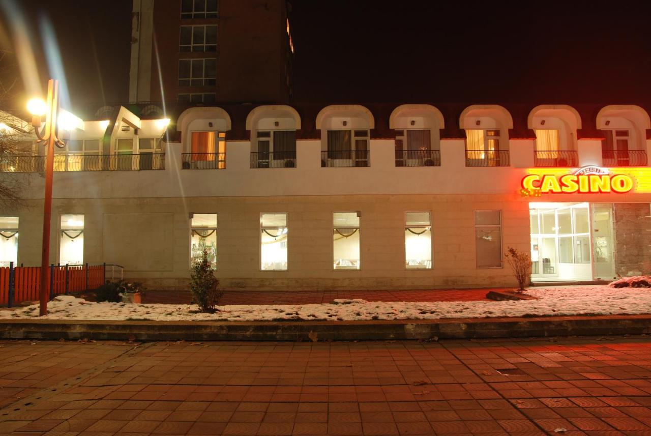 Hotel Ogosta Монтана Екстер'єр фото